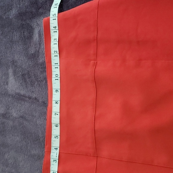 Leith. NWOT. Red Mini Skirt; Wide Waist Band; Back Zipper Closure. Size M. - Picture 6 of 11